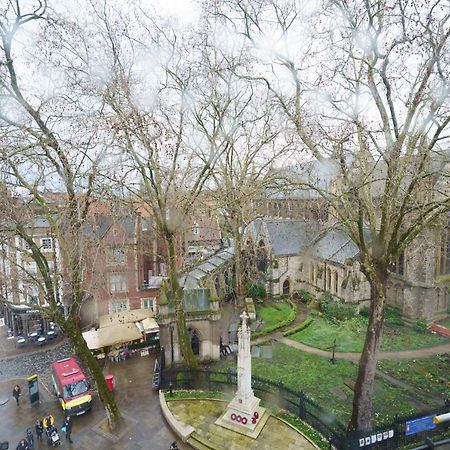 Top Floor Apartment High Street Kensington Londra Esterno foto