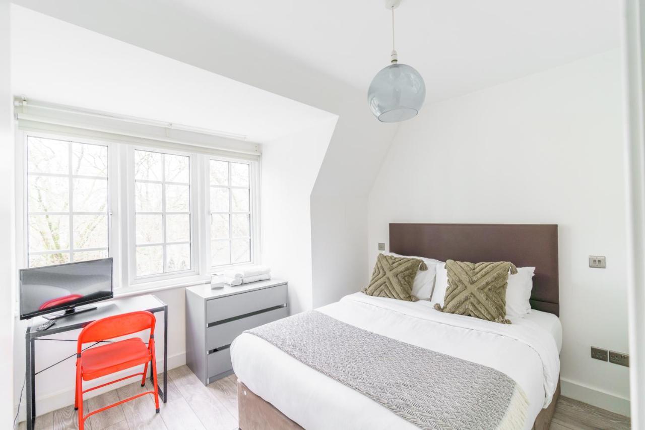 Top Floor Apartment High Street Kensington Londra Esterno foto
