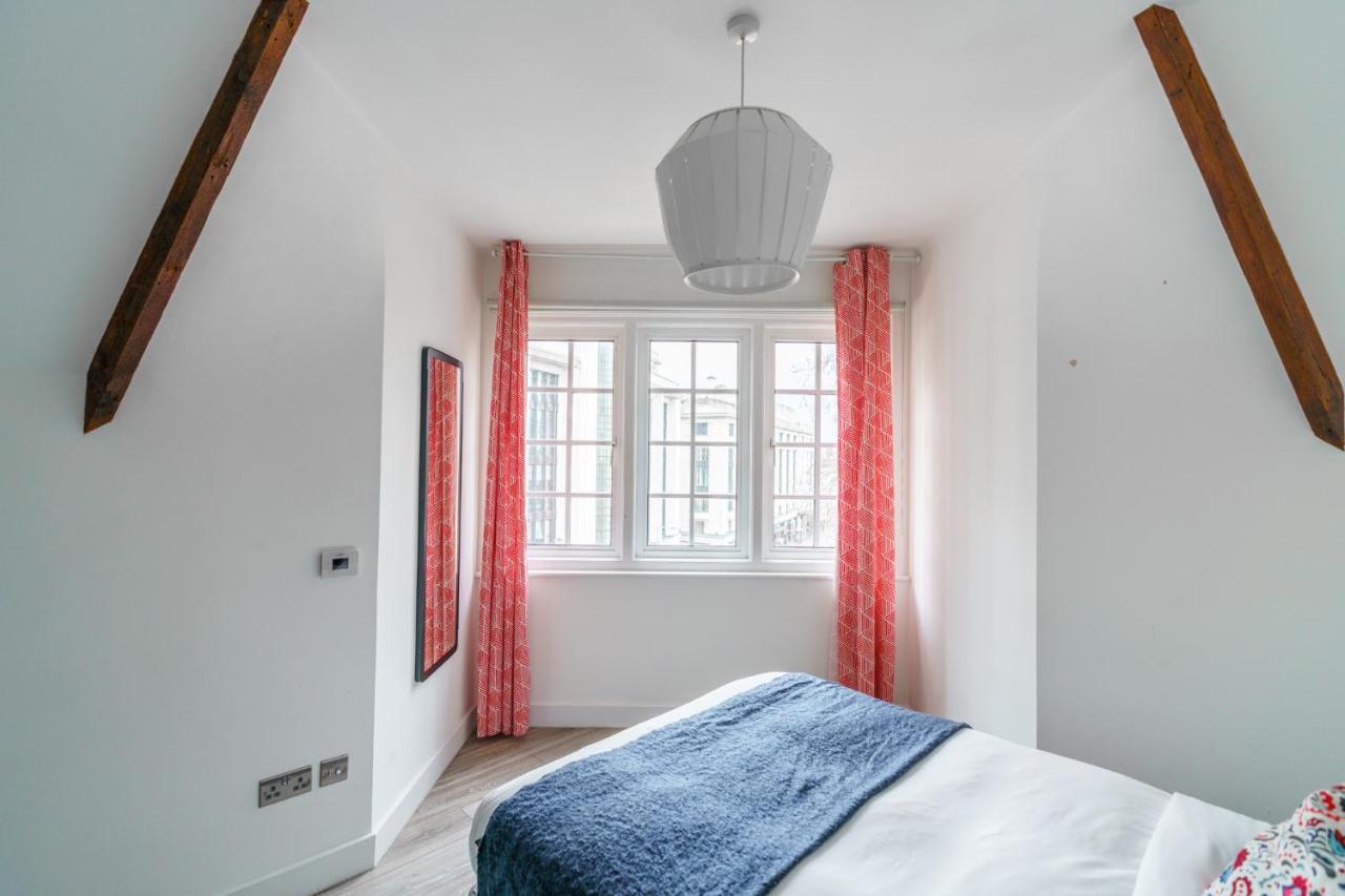 Top Floor Apartment High Street Kensington Londra Esterno foto
