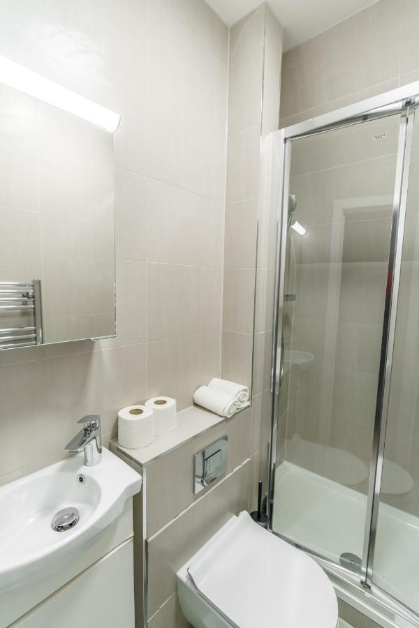 Top Floor Apartment High Street Kensington Londra Esterno foto