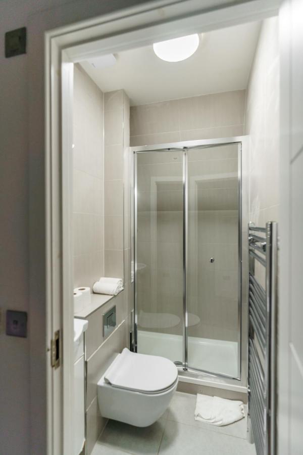 Top Floor Apartment High Street Kensington Londra Esterno foto